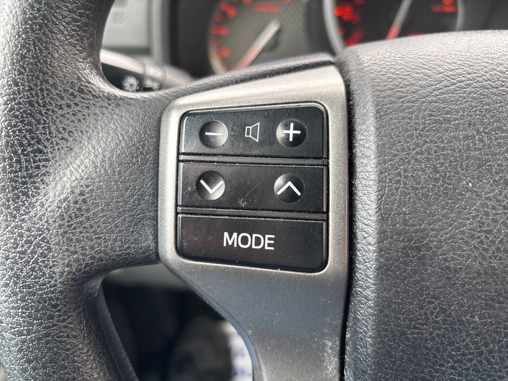 2013 Toyota 4Runner Image 17