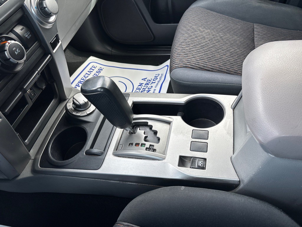 2013 Toyota 4Runner Image 23