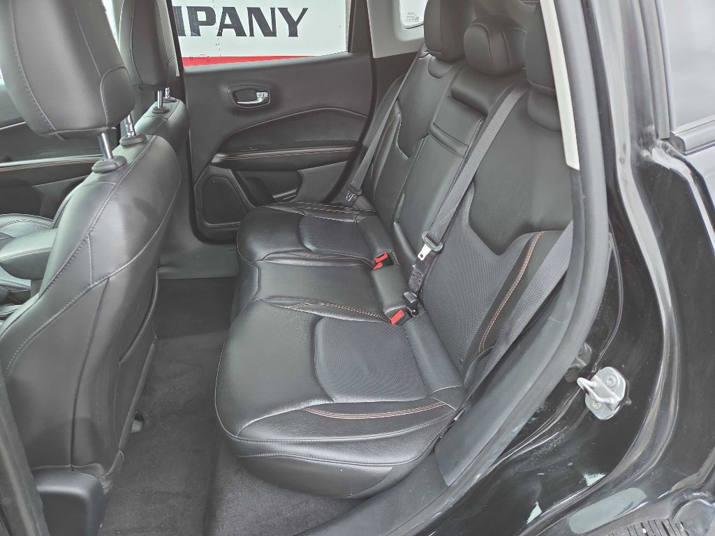 2018 Jeep Compass Image 9