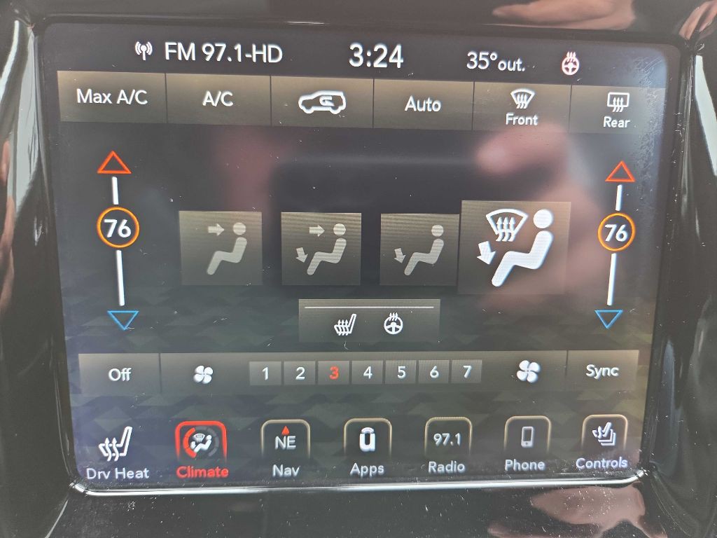 2018 Jeep Compass Image 24