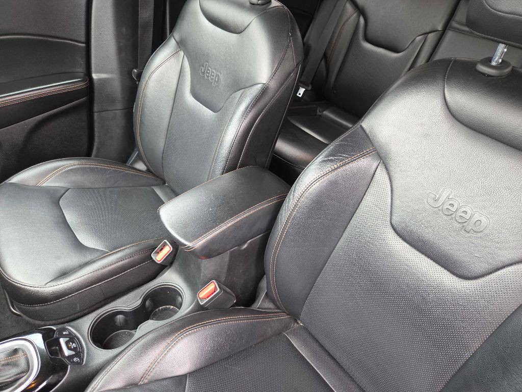 2018 Jeep Compass Image 28