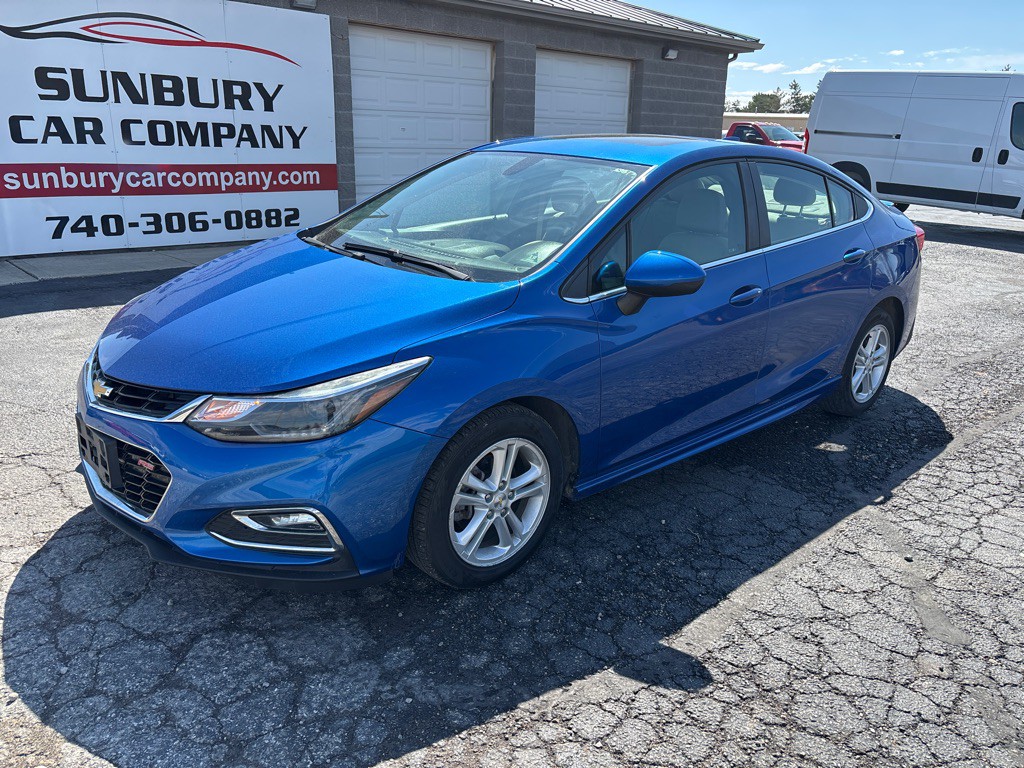 2018 Chevrolet Cruze Image 2