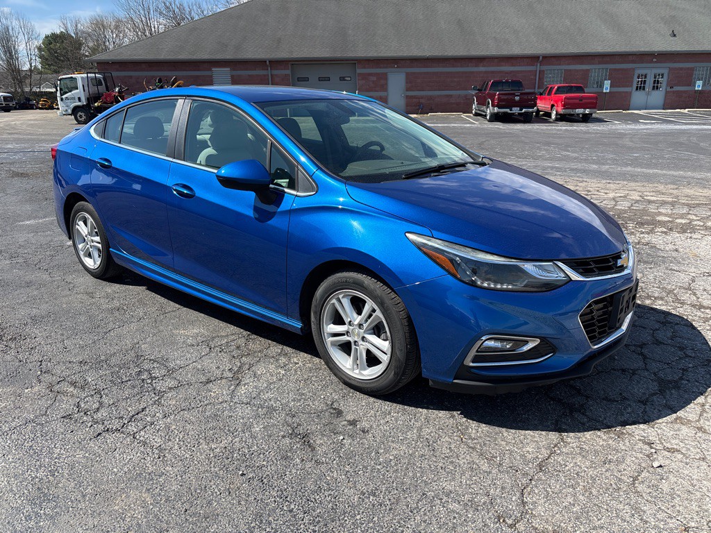 2018 Chevrolet Cruze Image 4