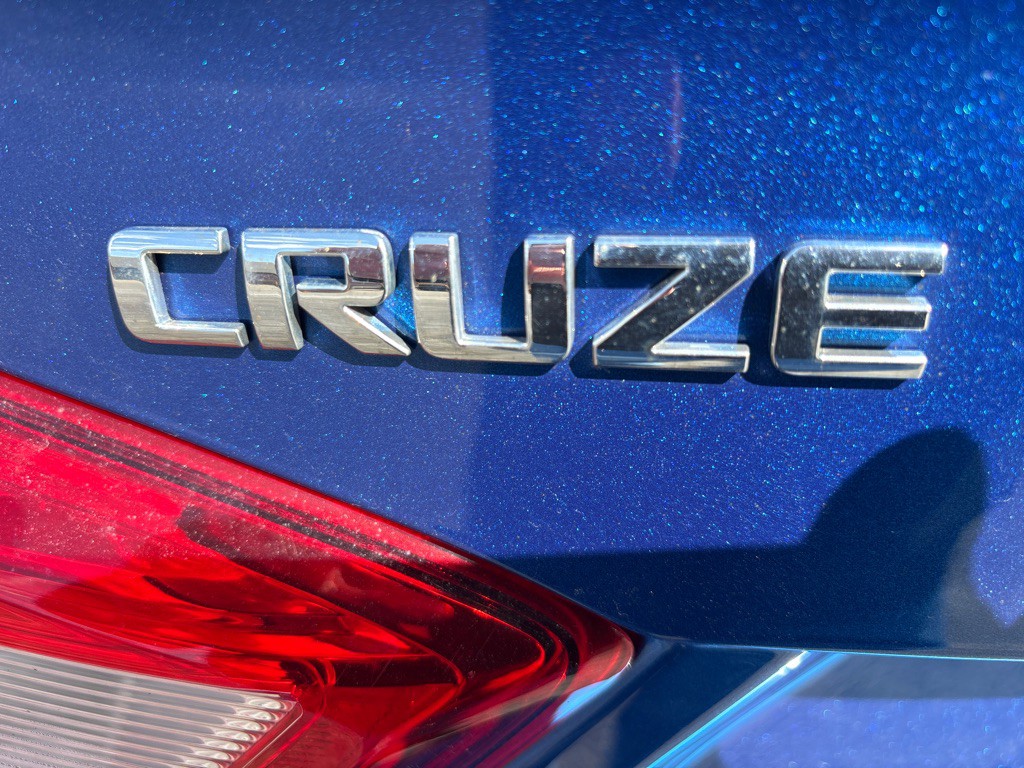 2018 Chevrolet Cruze Image 28