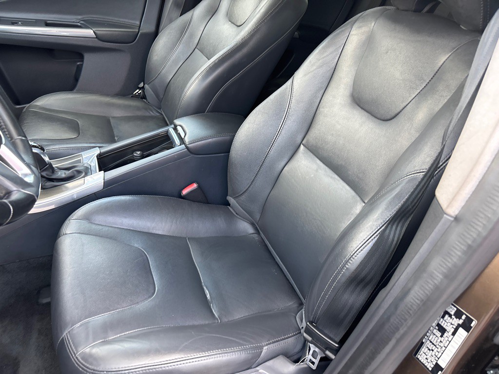 2015 Volvo XC60 Image 8