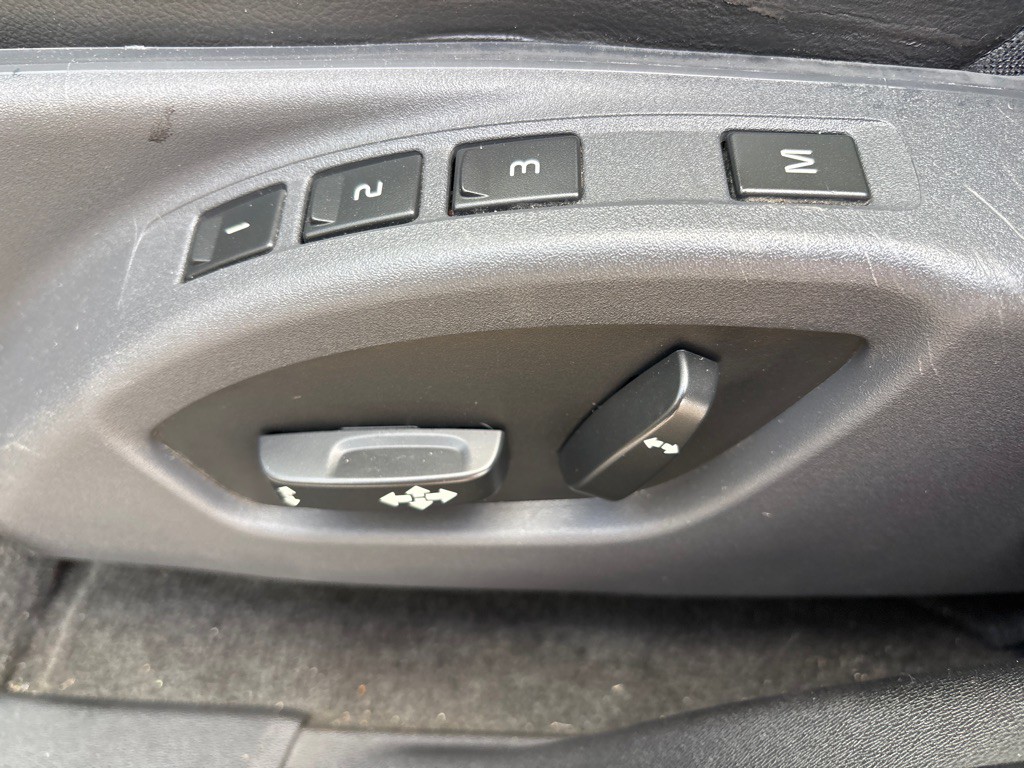 2015 Volvo XC60 Image 13