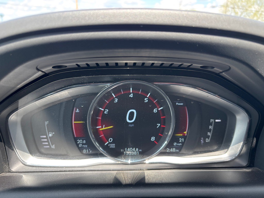 2015 Volvo XC60 Image 16