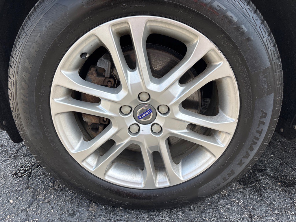 2015 Volvo XC60 Image 26