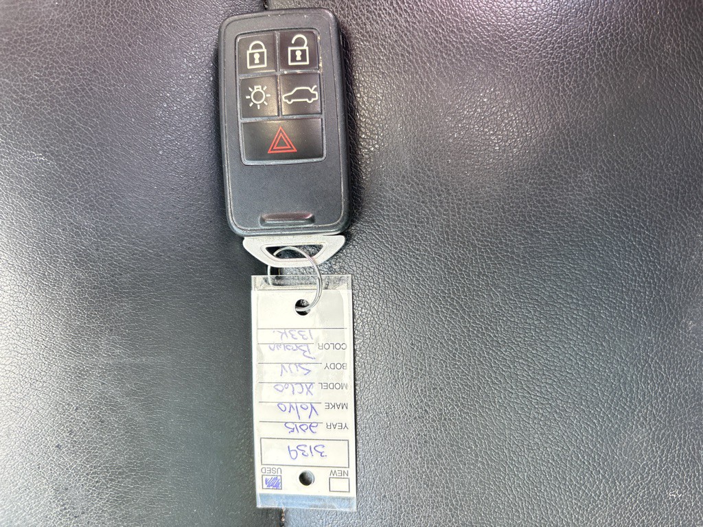 2015 Volvo XC60 Image 31