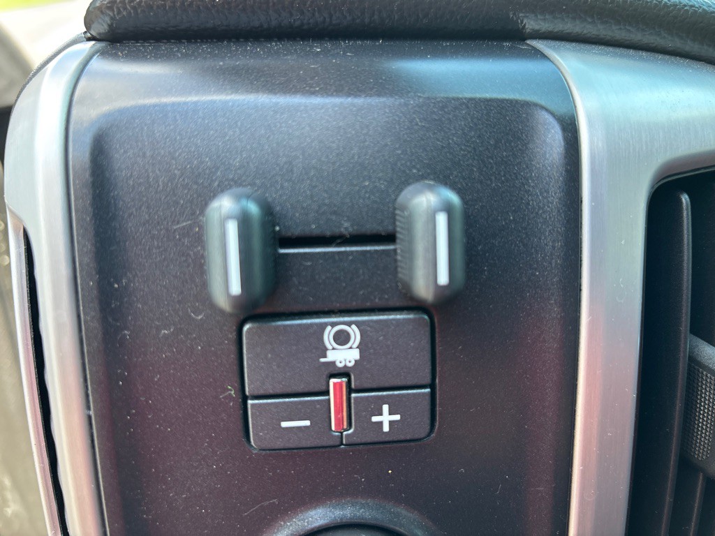 2015 GMC Sierra Image 14