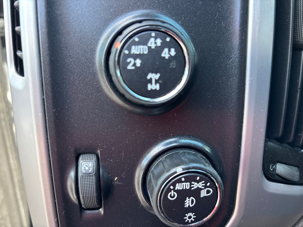 2015 GMC Sierra Image 15