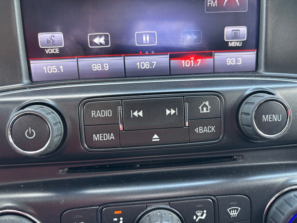 2015 GMC Sierra Image 22