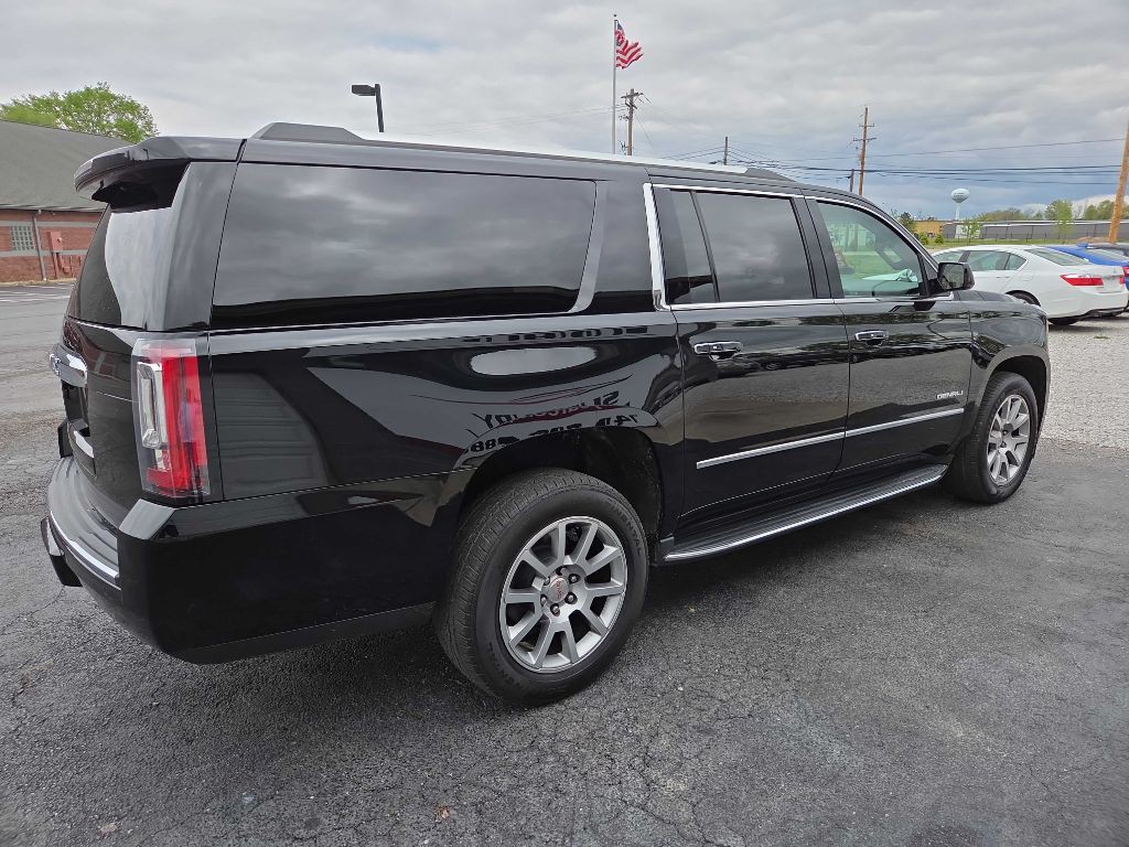 2020 GMC Yukon Image 5