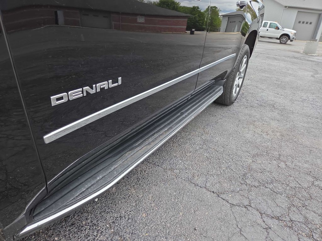 2020 GMC Yukon Image 40