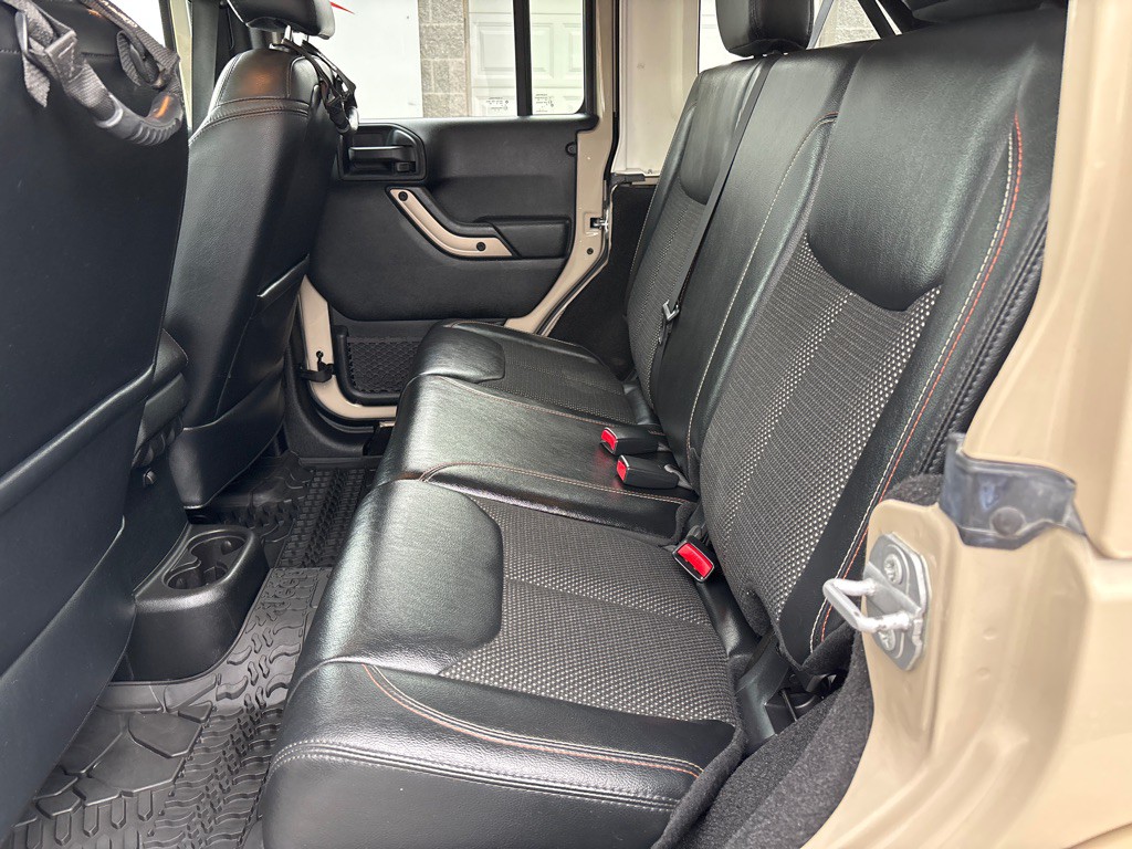 2016 Jeep Wrangler Unlimited Image 9