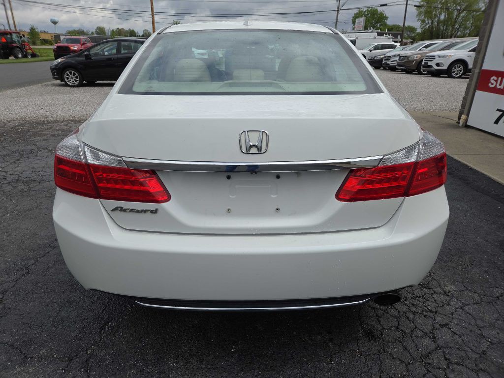 2015 Honda Accord Image 6