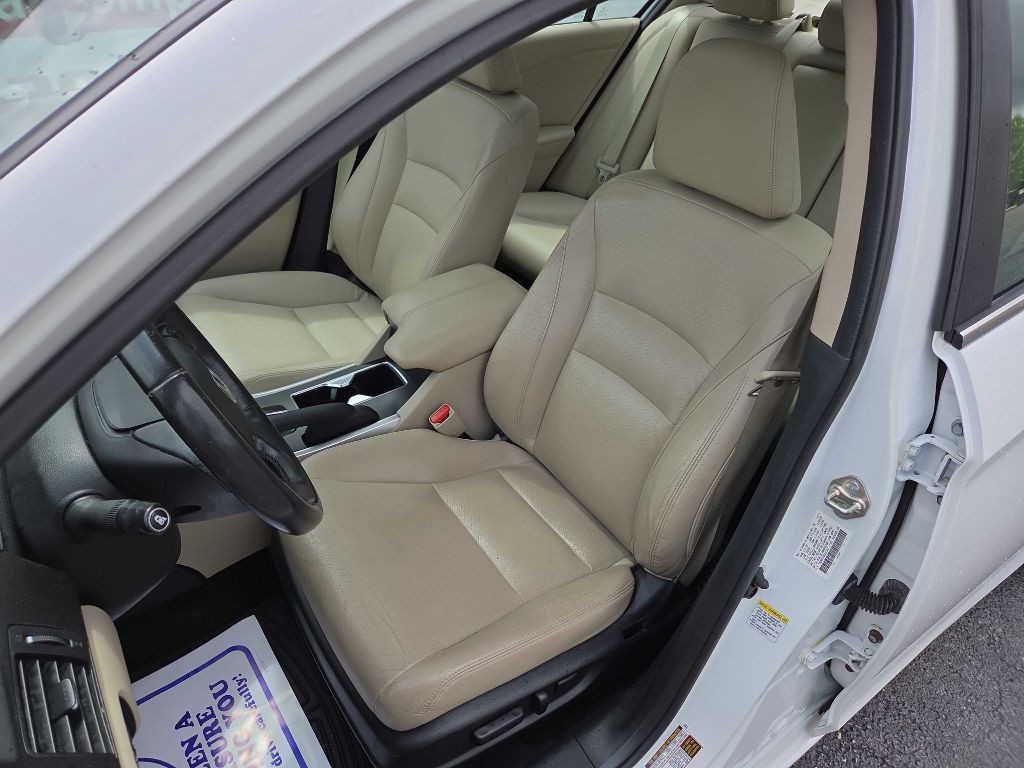 2015 Honda Accord Image 8