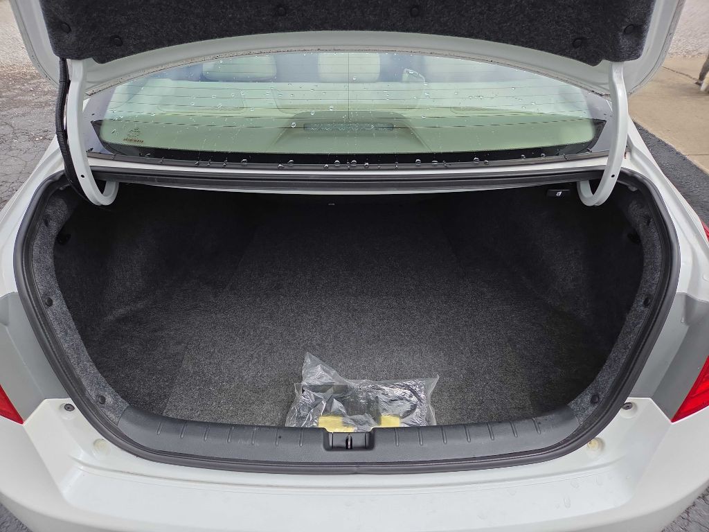 2015 Honda Accord Image 12