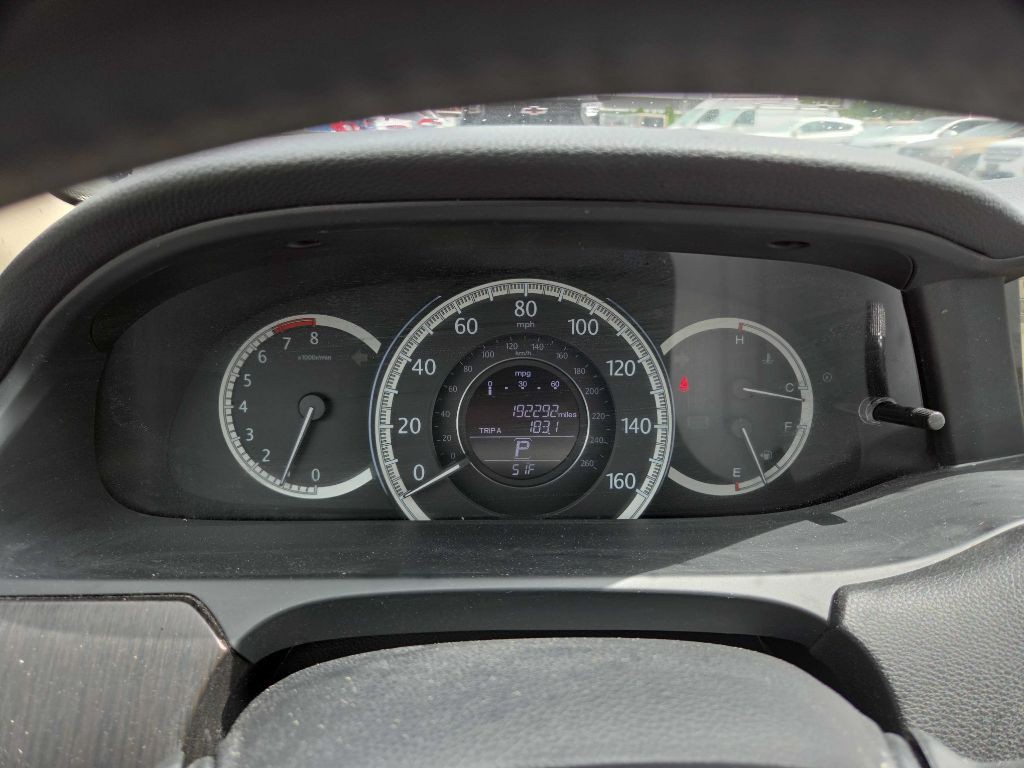 2015 Honda Accord Image 19