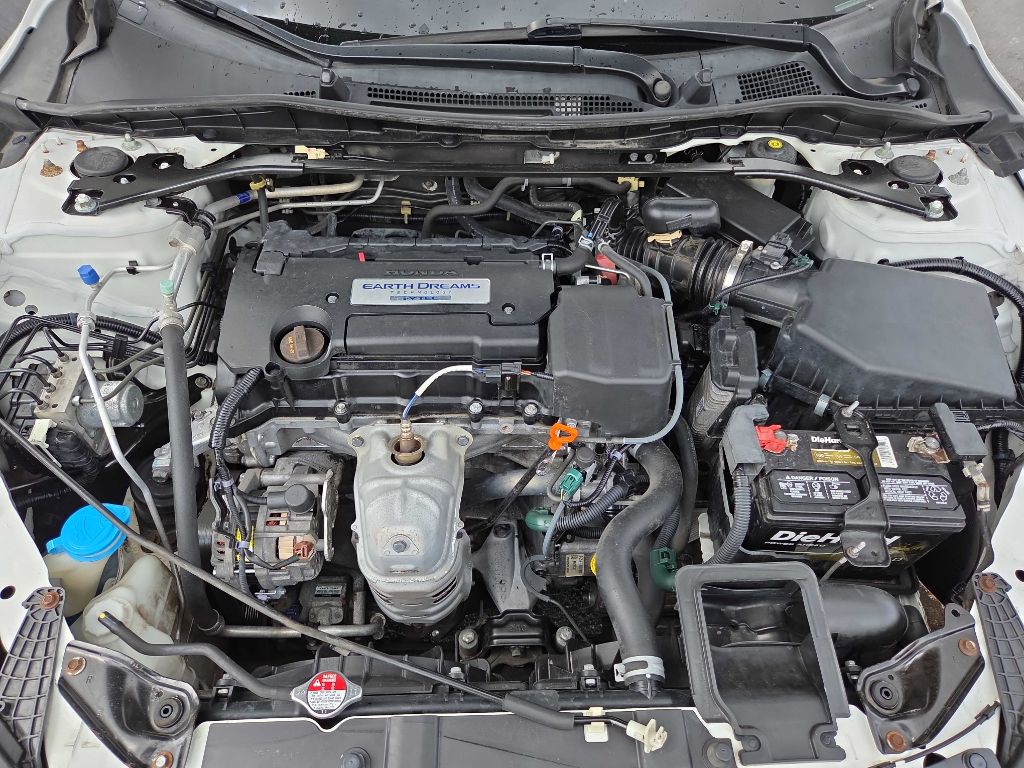2015 Honda Accord Image 33
