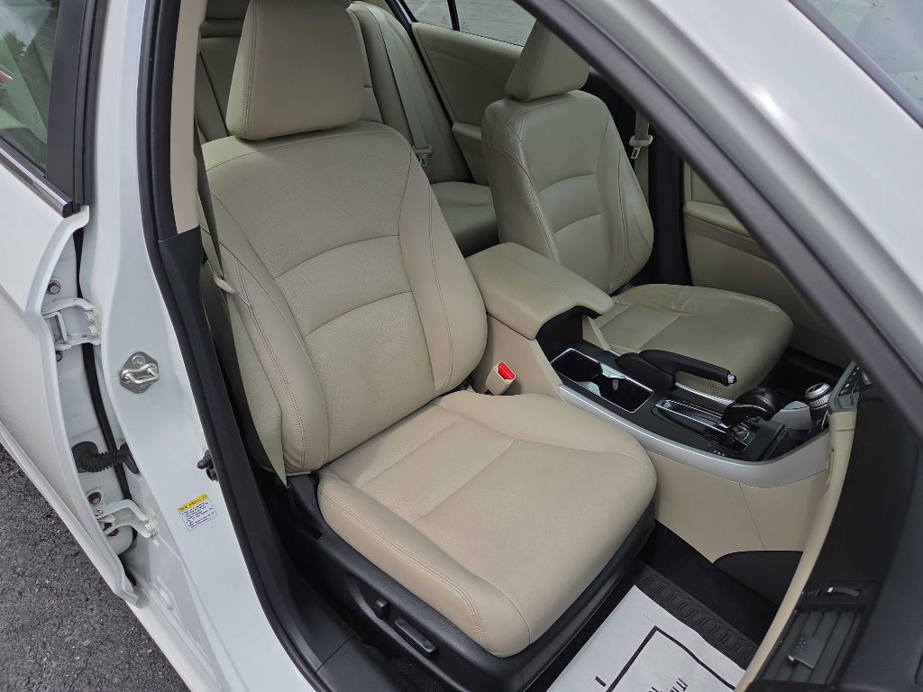 2015 Honda Accord Image 10