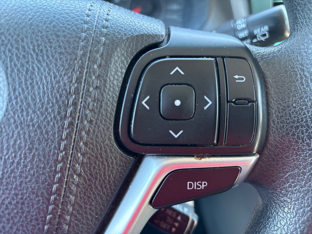 2017 Toyota Sienna Image 19
