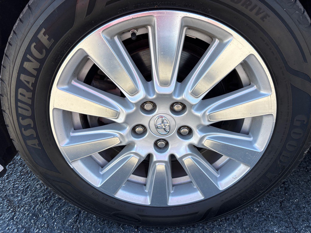 2017 Toyota Sienna Image 29