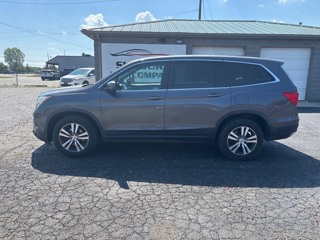 2017 Honda Pilot Image 1