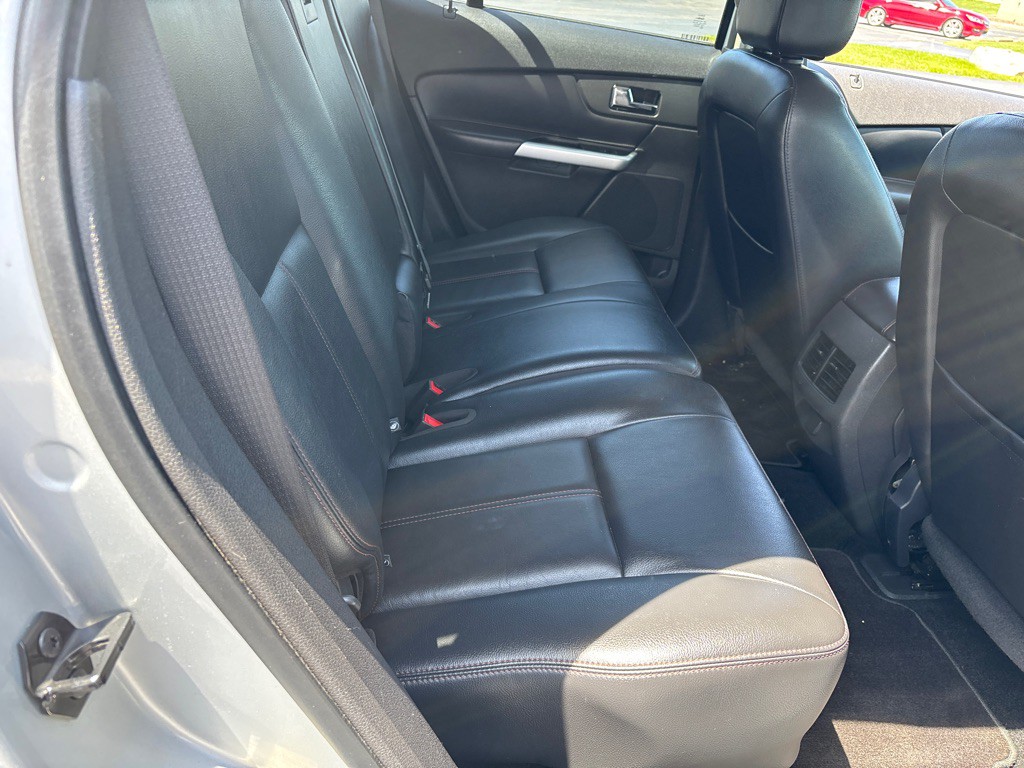 2013 Ford Edge Image 11