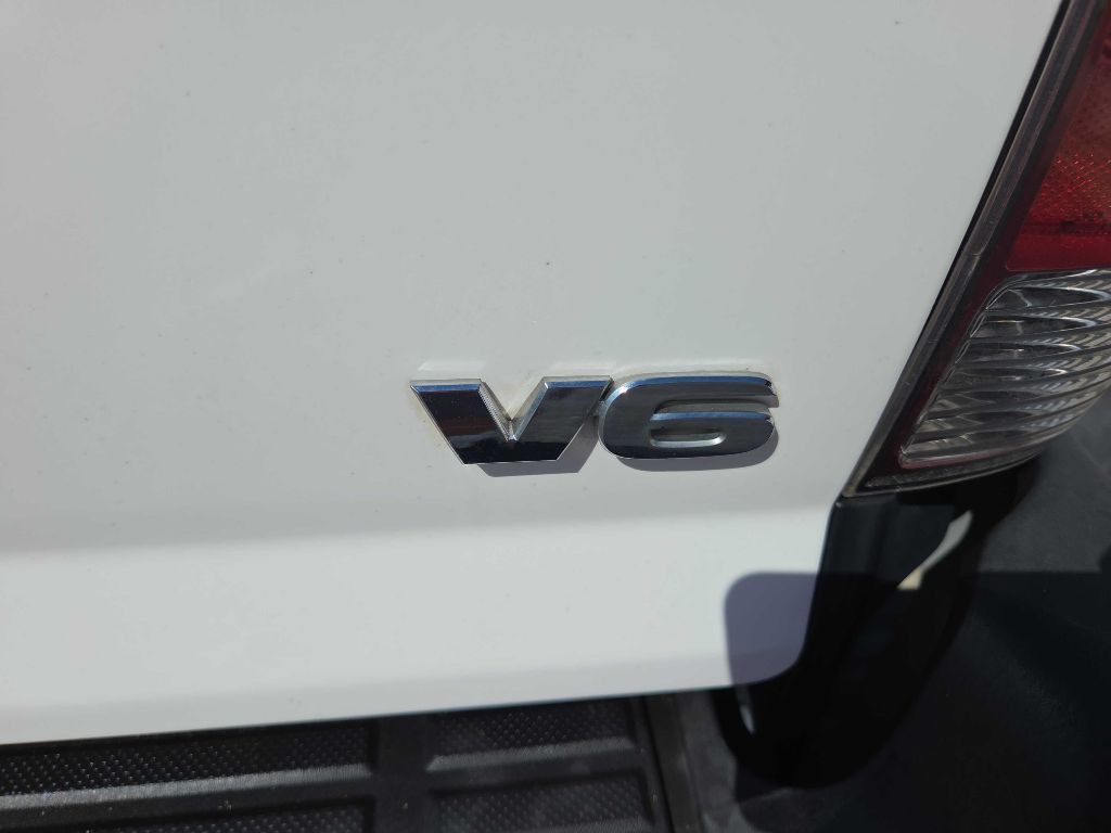 2013 Toyota Tacoma Image 33