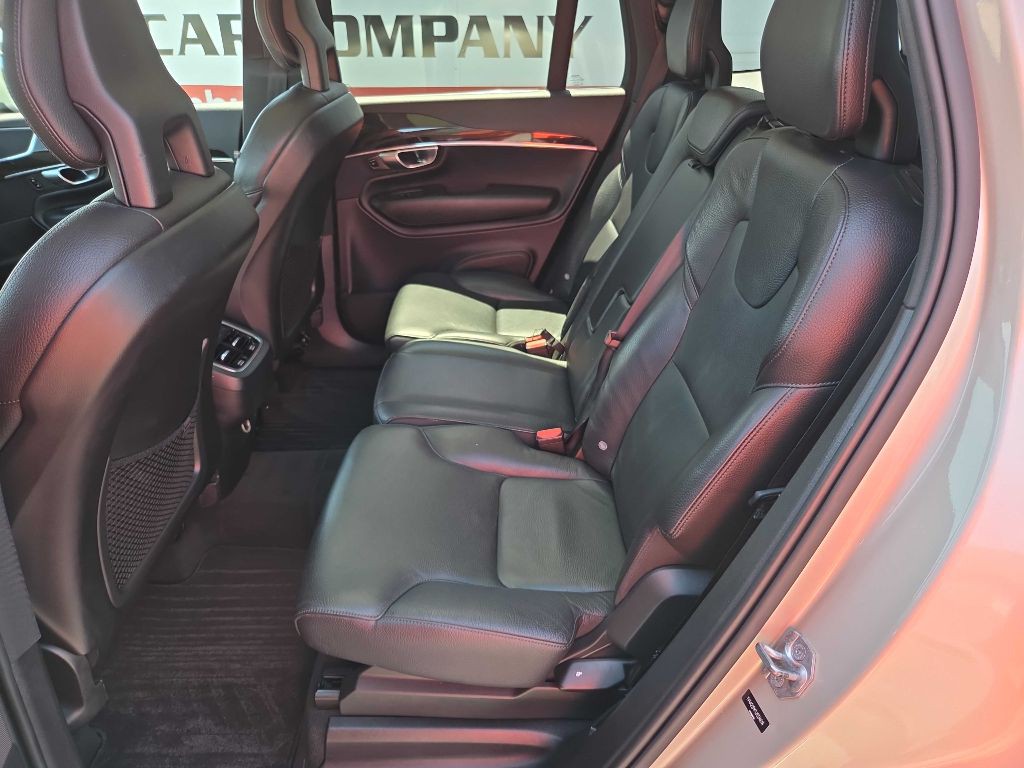 2018 Volvo XC90 Image 9