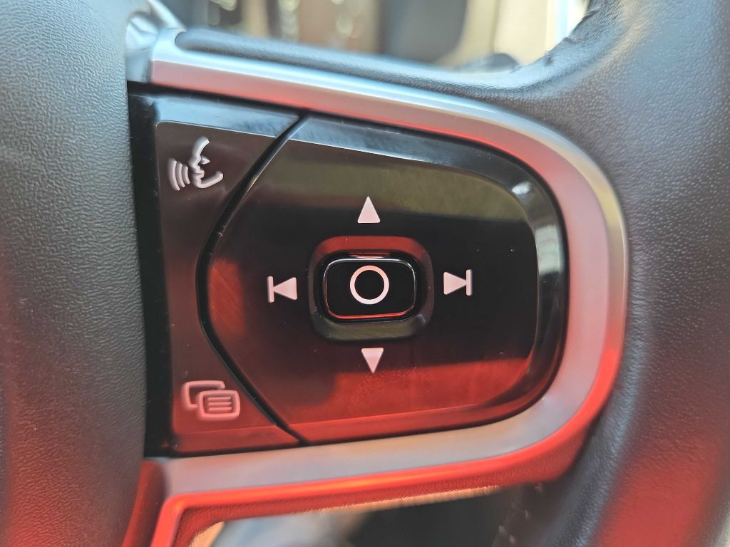2018 Volvo XC90 Image 21