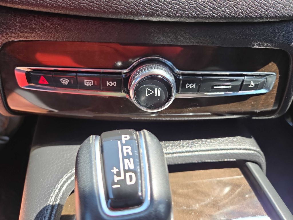 2018 Volvo XC90 Image 26
