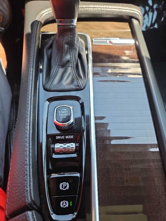 2018 Volvo XC90 Image 27