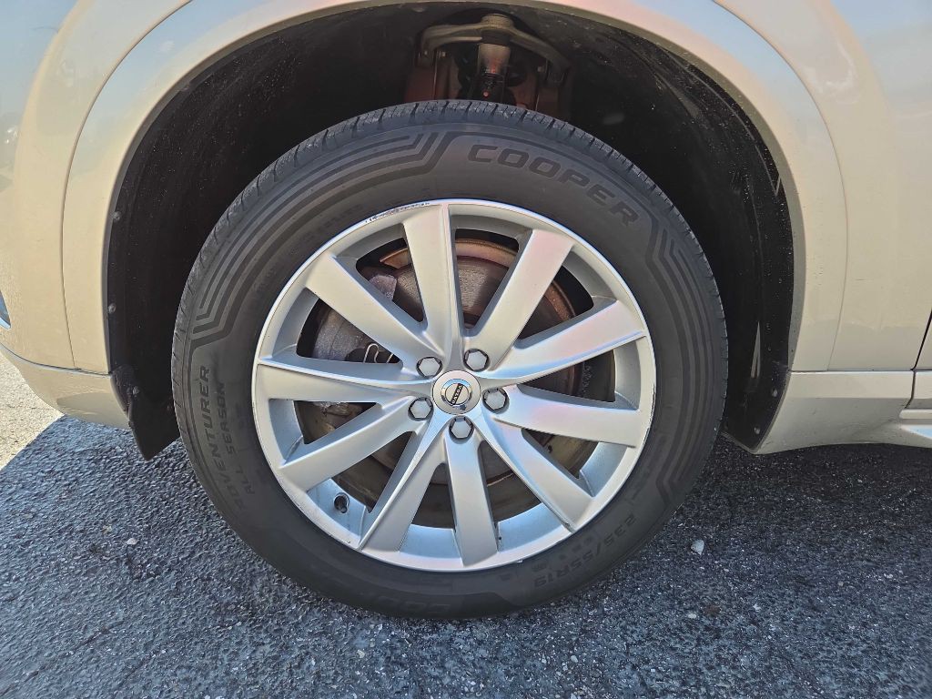 2018 Volvo XC90 Image 31
