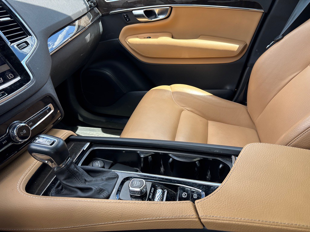 2018 Volvo XC90 Image 25