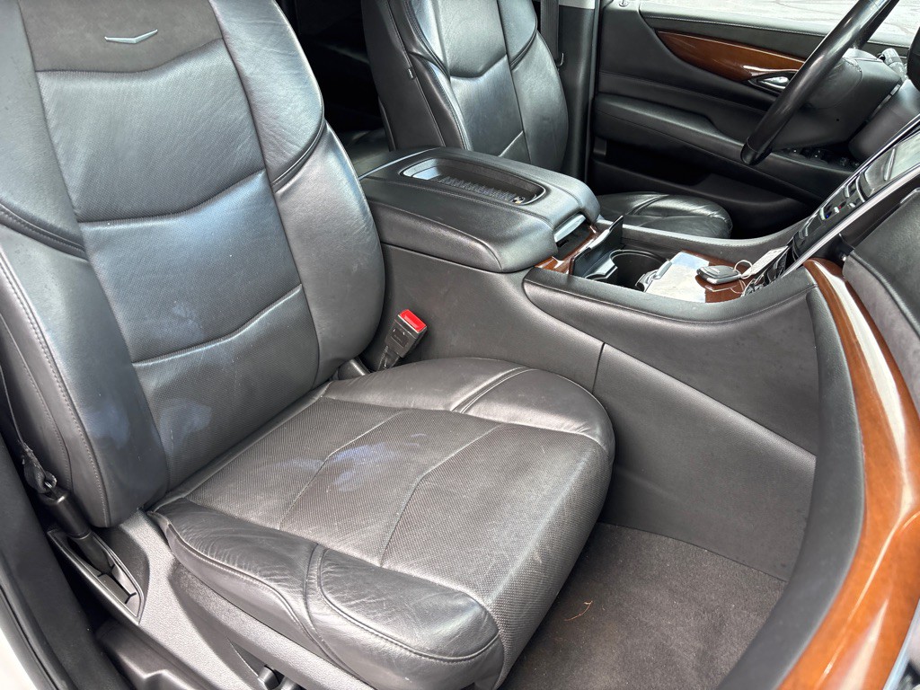 2019 Cadillac Escalade Image 11