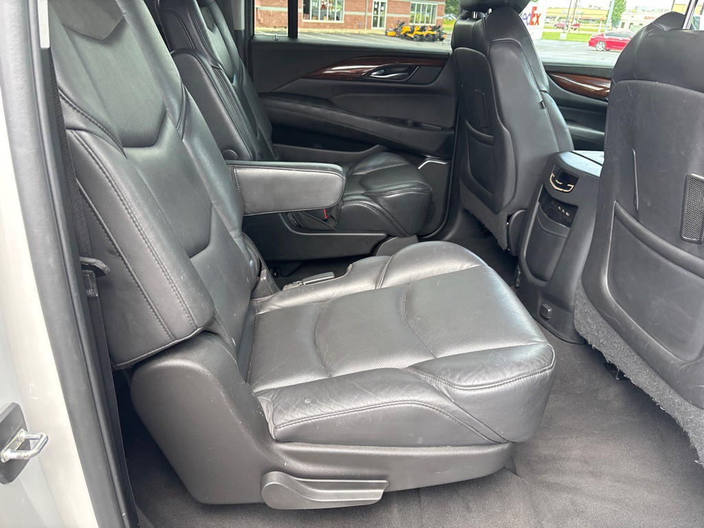 2019 Cadillac Escalade Image 12