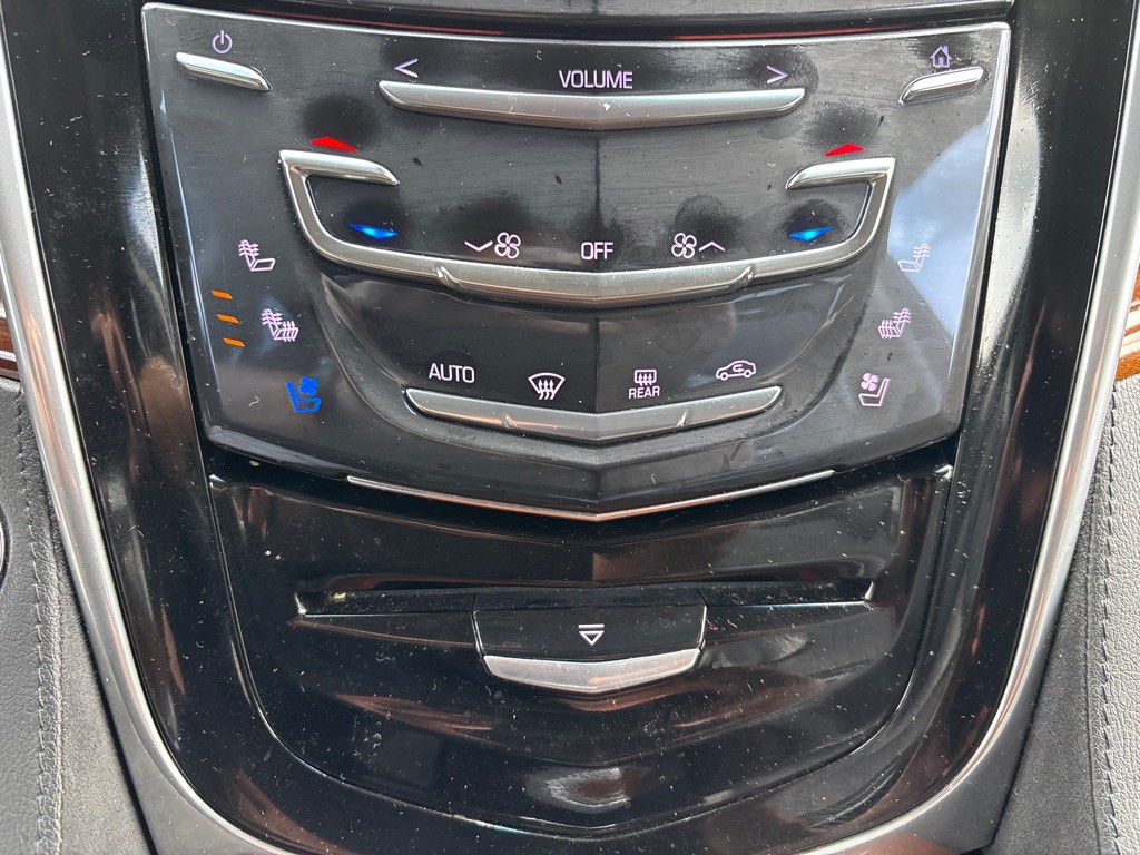 2019 Cadillac Escalade Image 25