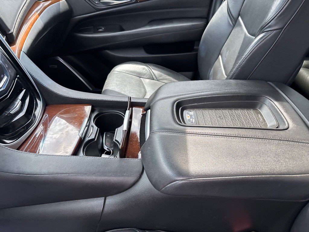 2019 Cadillac Escalade Image 29