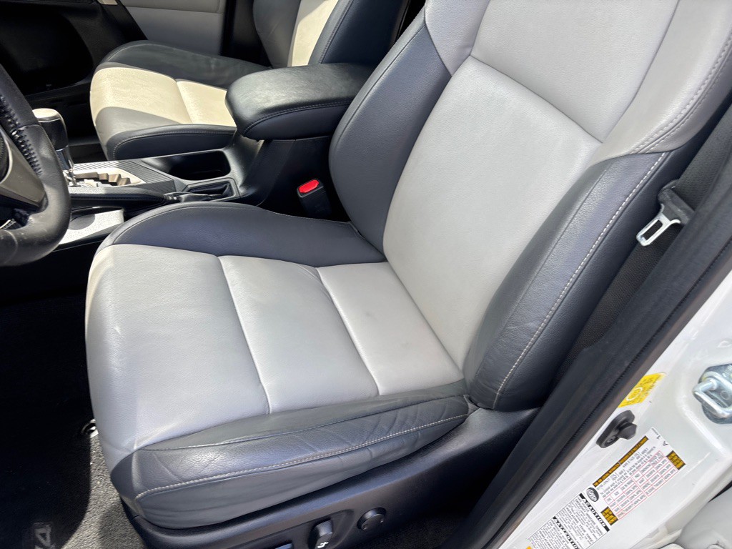2013 Toyota Rav4 Image 8