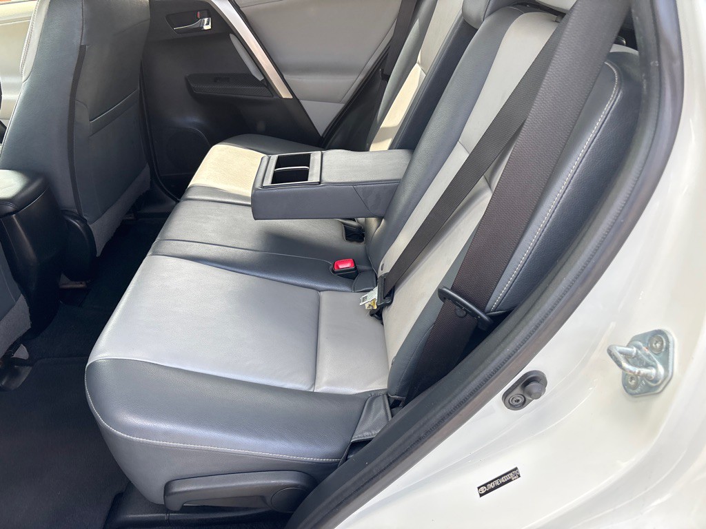 2013 Toyota Rav4 Image 9