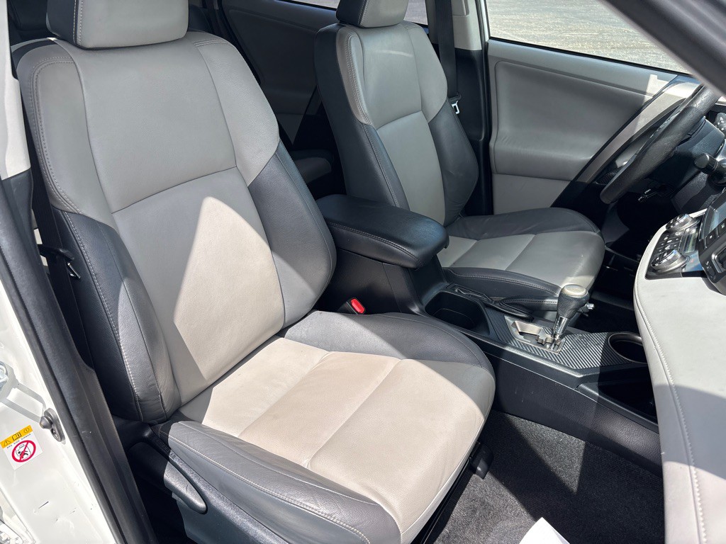 2013 Toyota Rav4 Image 10