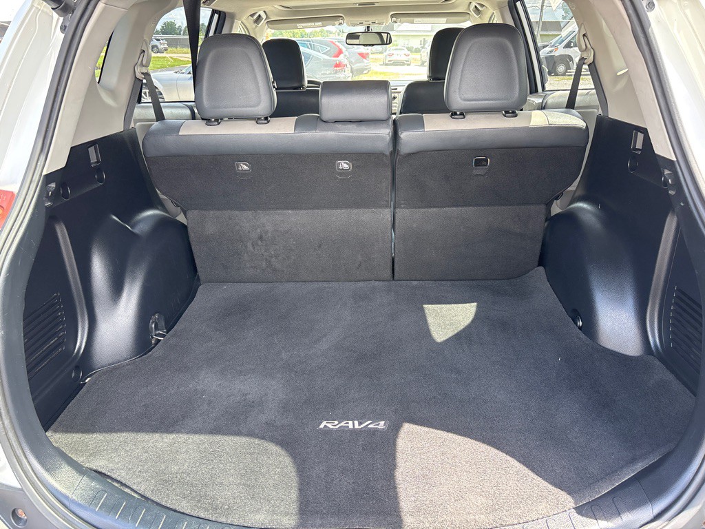 2013 Toyota Rav4 Image 12