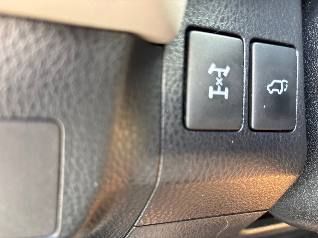 2013 Toyota Rav4 Image 16