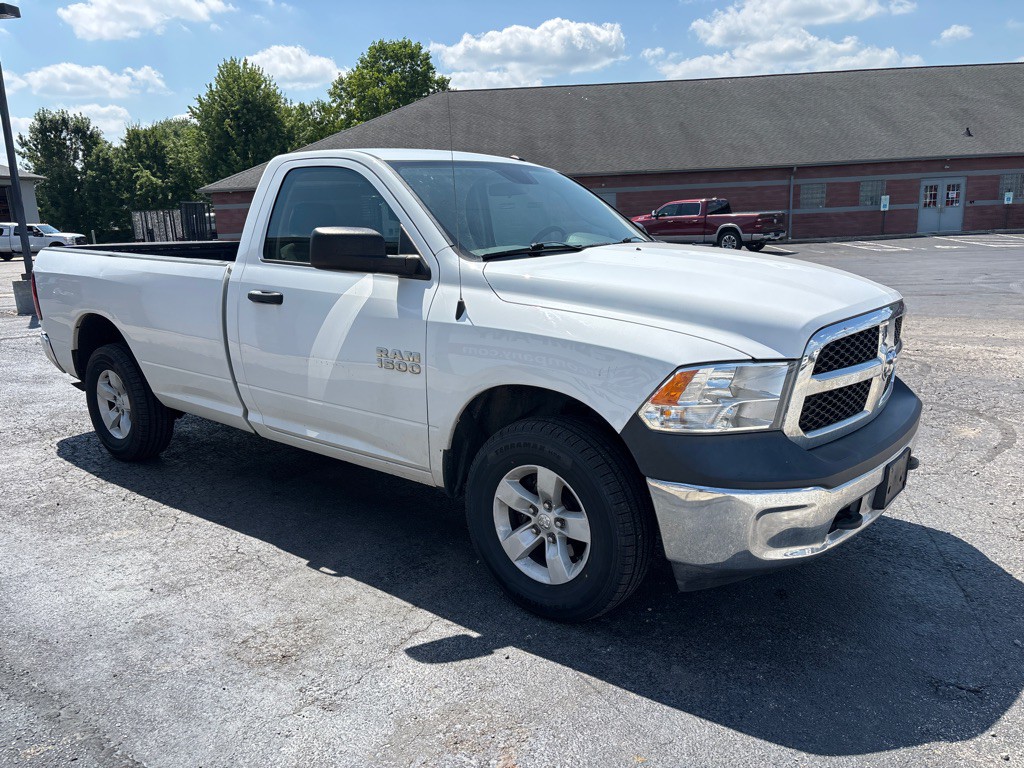 2017 RAM 1500 Image 4
