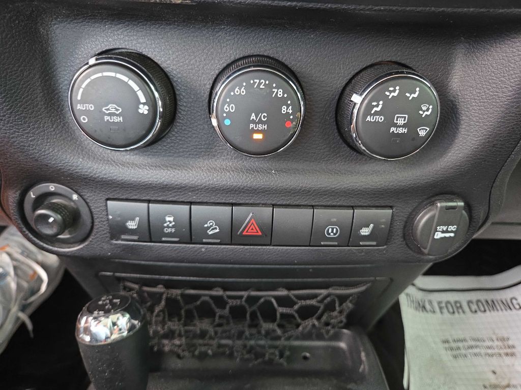 2016 Jeep Wrangler Unlimited Image 21