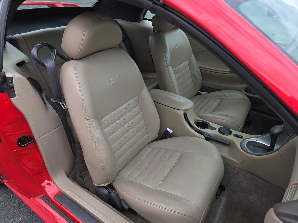 2003 Ford Mustang Image 11