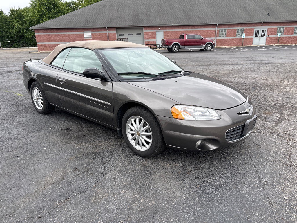 2001 Chrysler Sebring Image 4