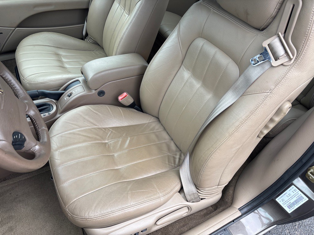 2001 Chrysler Sebring Image 8